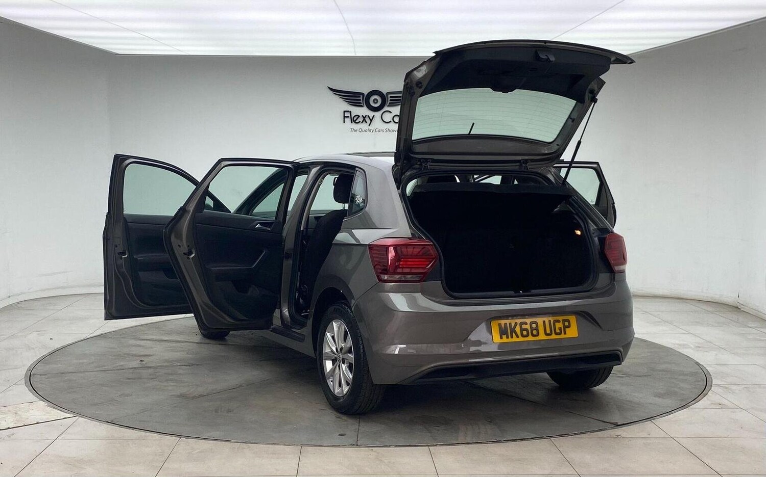 Used Volkswagen Polo 2018 for sale - 76744192: Photo 12