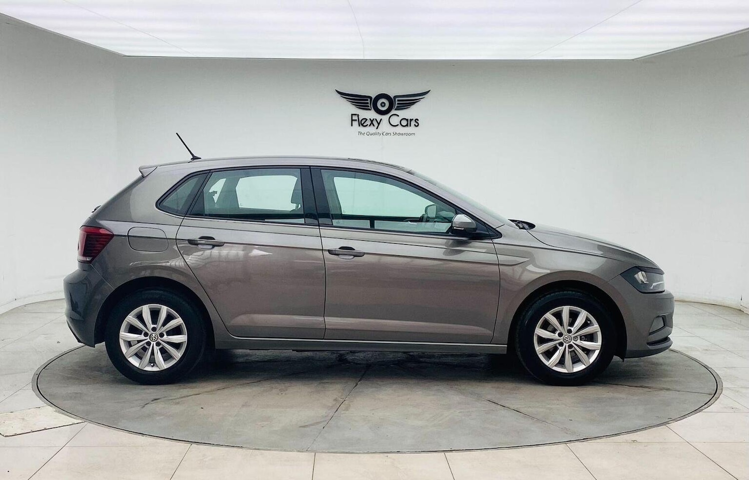 Used Volkswagen Polo 2018 for sale - 76744192: Photo 4