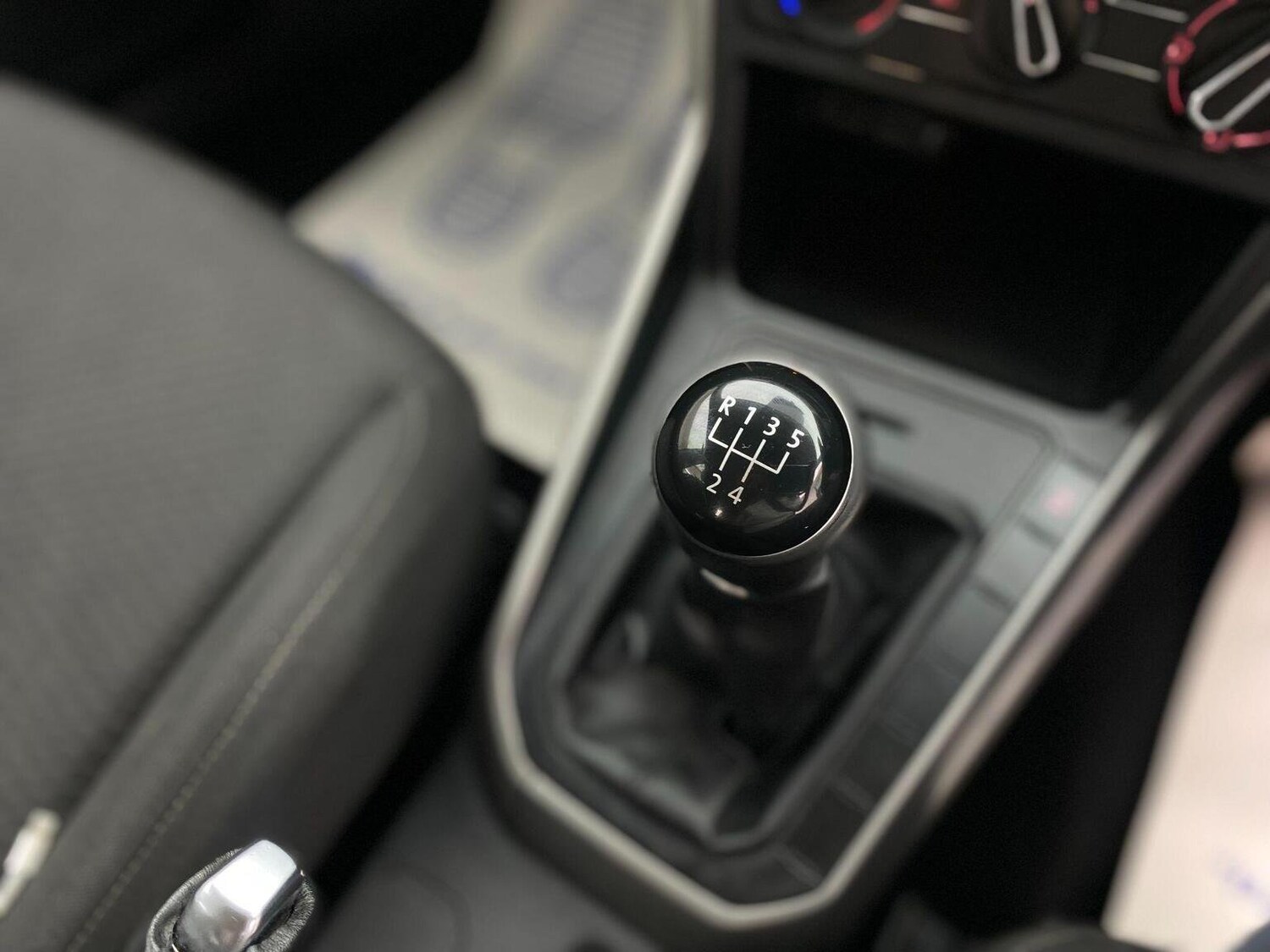 Used Volkswagen Polo 2018 for sale - 76744192: Photo 41