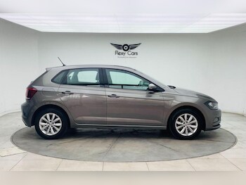 Used Volkswagen Polo 2018 for sale - 76744192: Photo