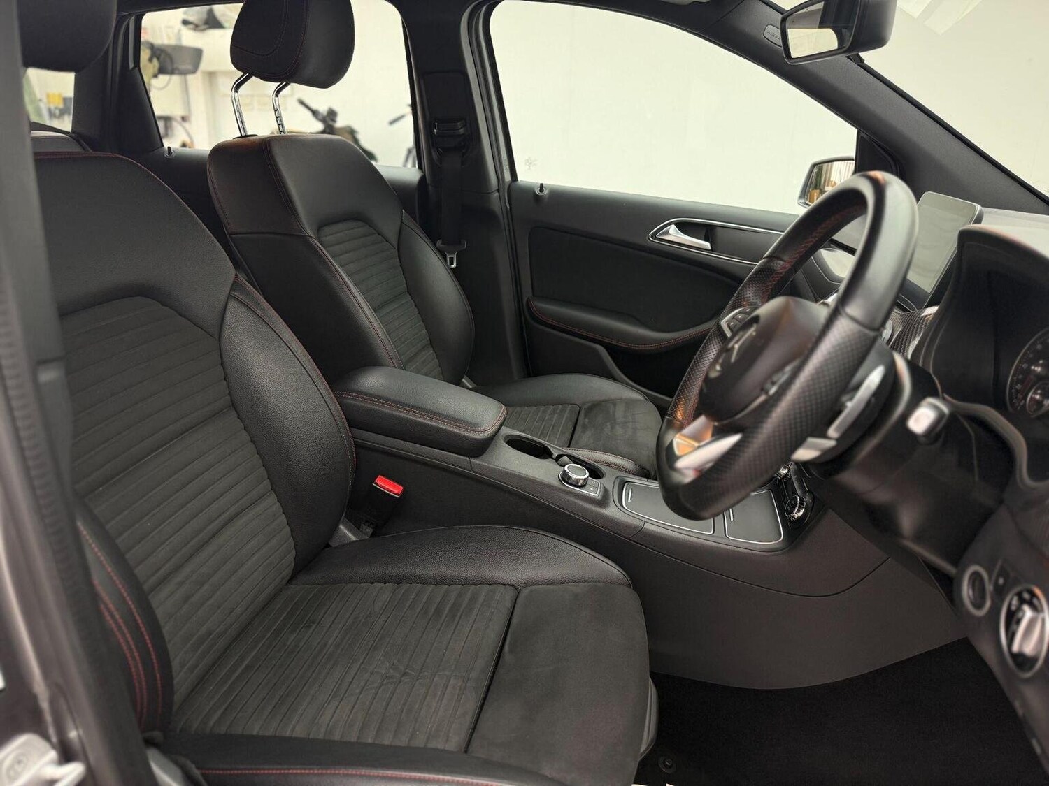 Used Mercedes-Benz B Class 2018 for sale - 76744208: Photo 7