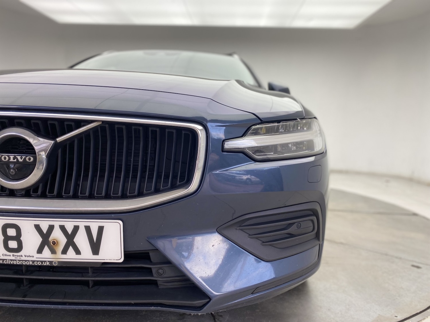 Used Volvo V60 2018 for sale - 76769816: Photo 24
