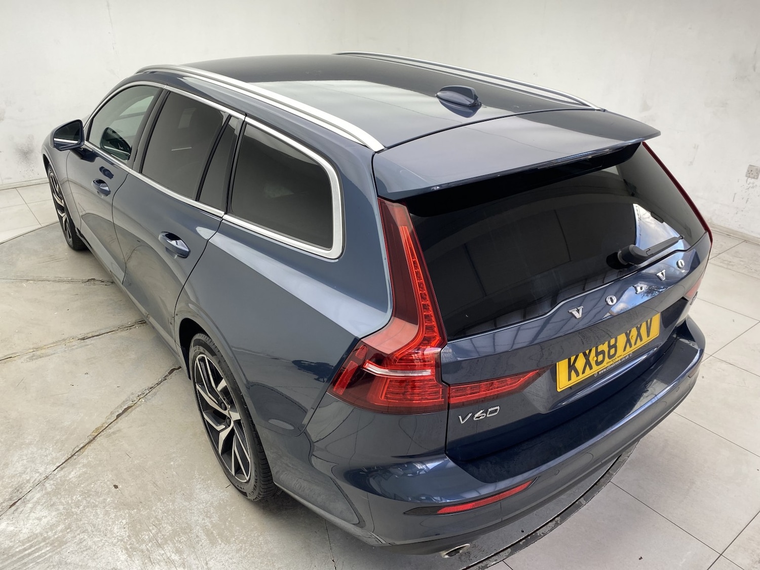 Used Volvo V60 2018 for sale - 76769816: Photo 28