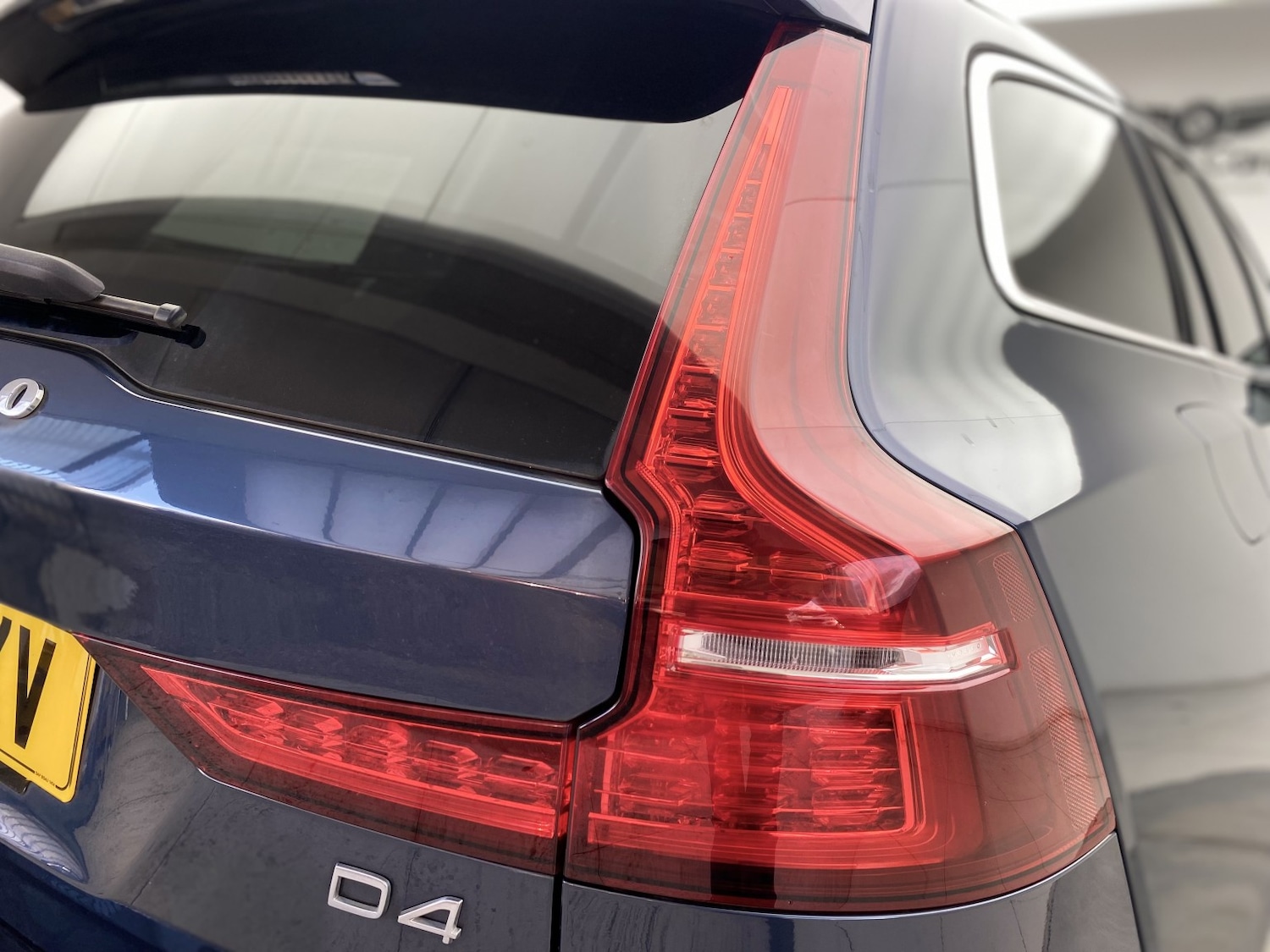 Used Volvo V60 2018 for sale - 76769816: Photo 34