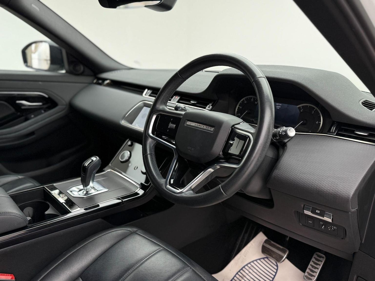 Used Land Rover Range Rover Evoque 2022 for sale - 76794701: Photo 33