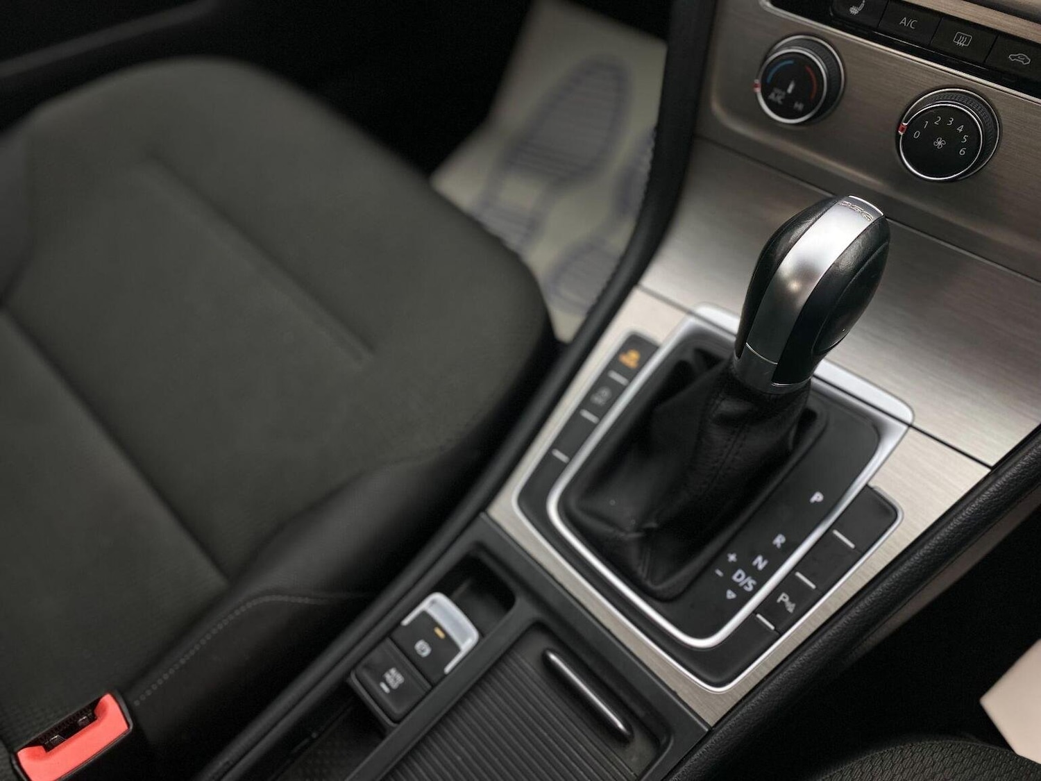 Used Volkswagen Golf 2016 for sale - 76794683: Photo 44