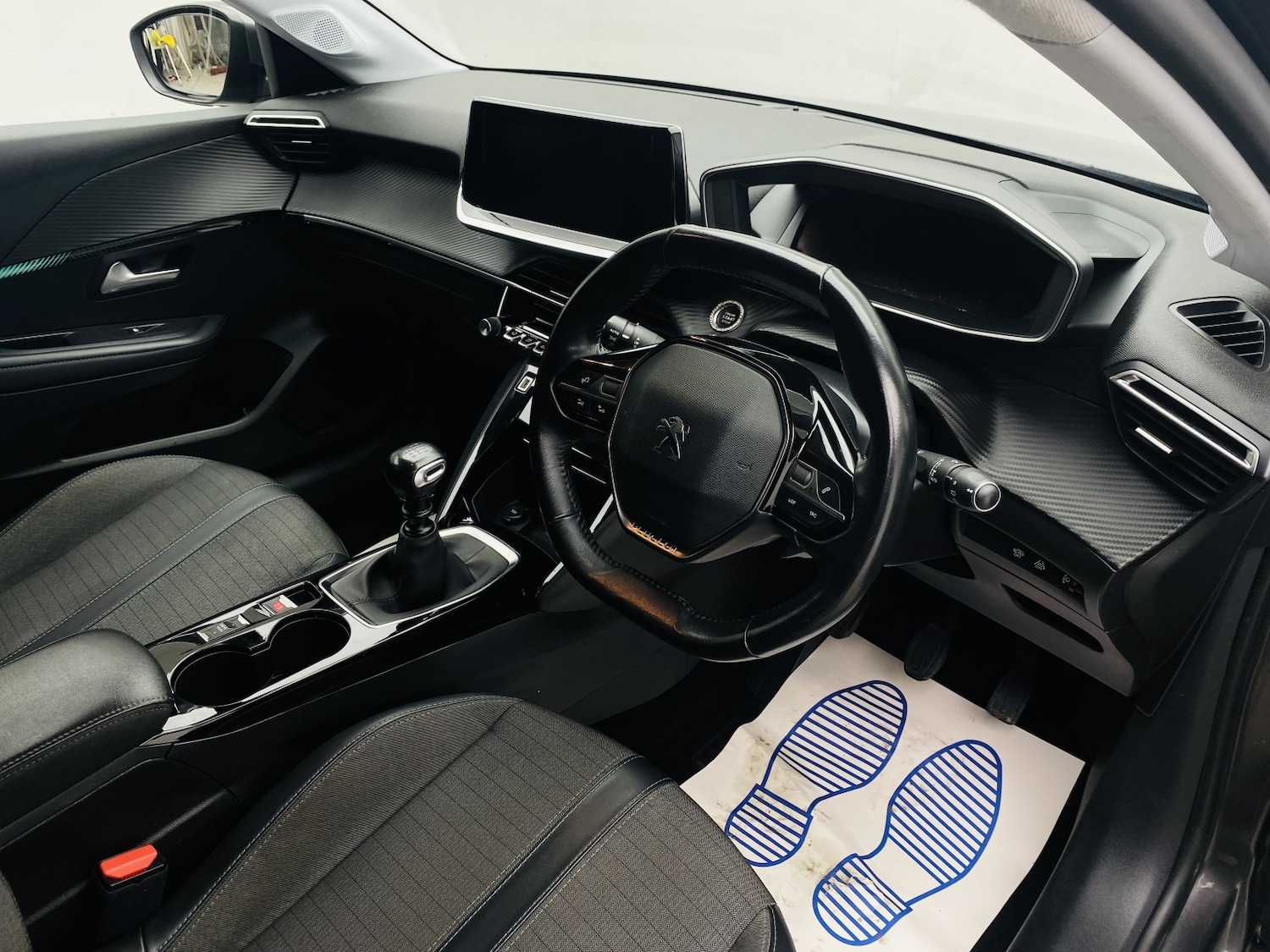 Used Peugeot 208 2020 for sale - 77241927: Photo 2