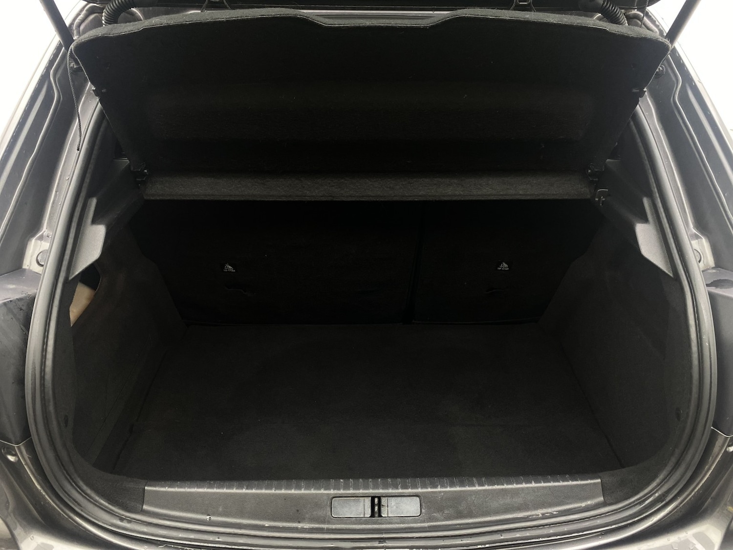 Used Peugeot 208 2020 for sale - 77241927: Photo 45