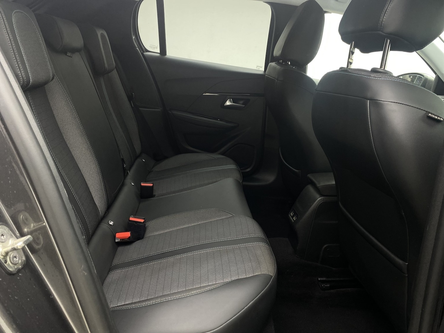 Used Peugeot 208 2020 for sale - 77241927: Photo 47