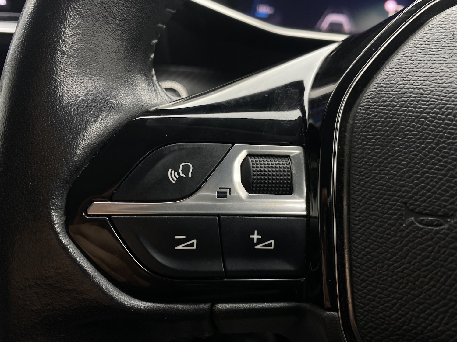 Used Peugeot 208 2020 for sale - 77241927: Photo 52