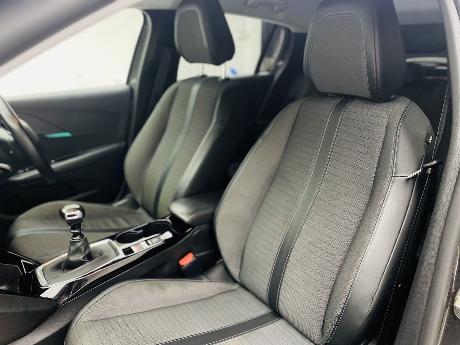 Used Peugeot 208 2020 for sale - 77241927: Photo 6