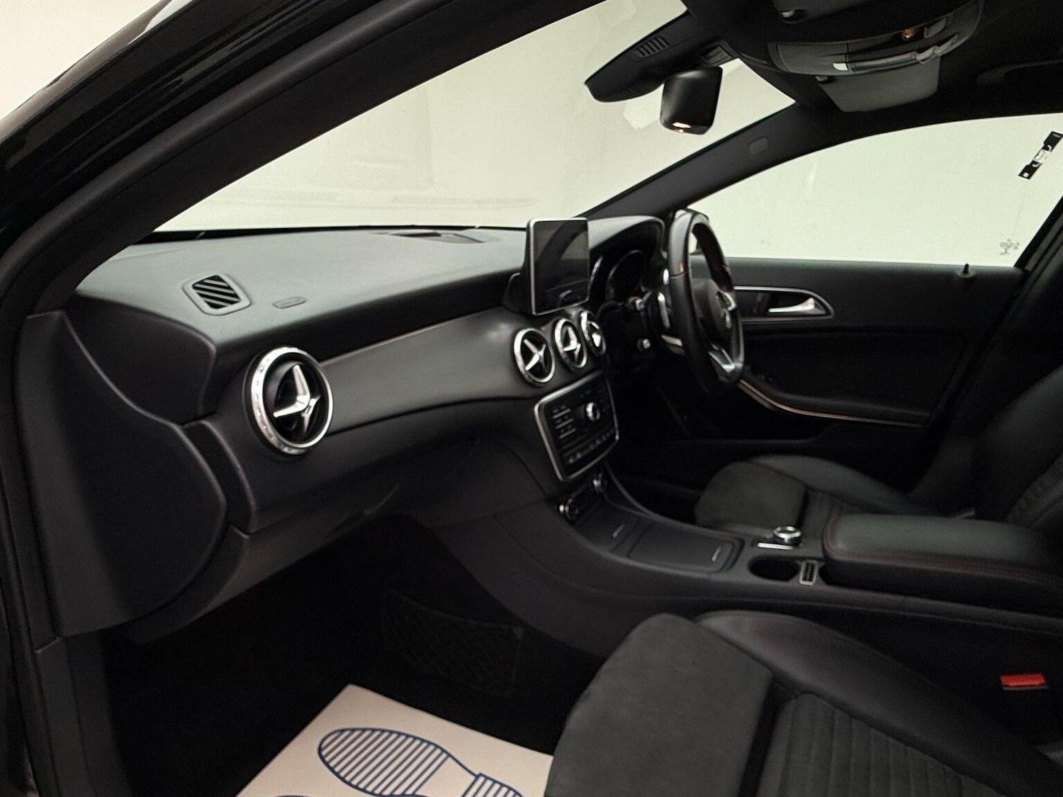 Used Mercedes-Benz GLA 2016 for sale - 76794689: Photo 41