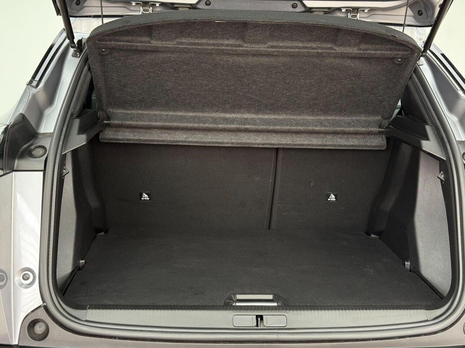 Used Peugeot 2008 2023 for sale - 76744221: Photo 33