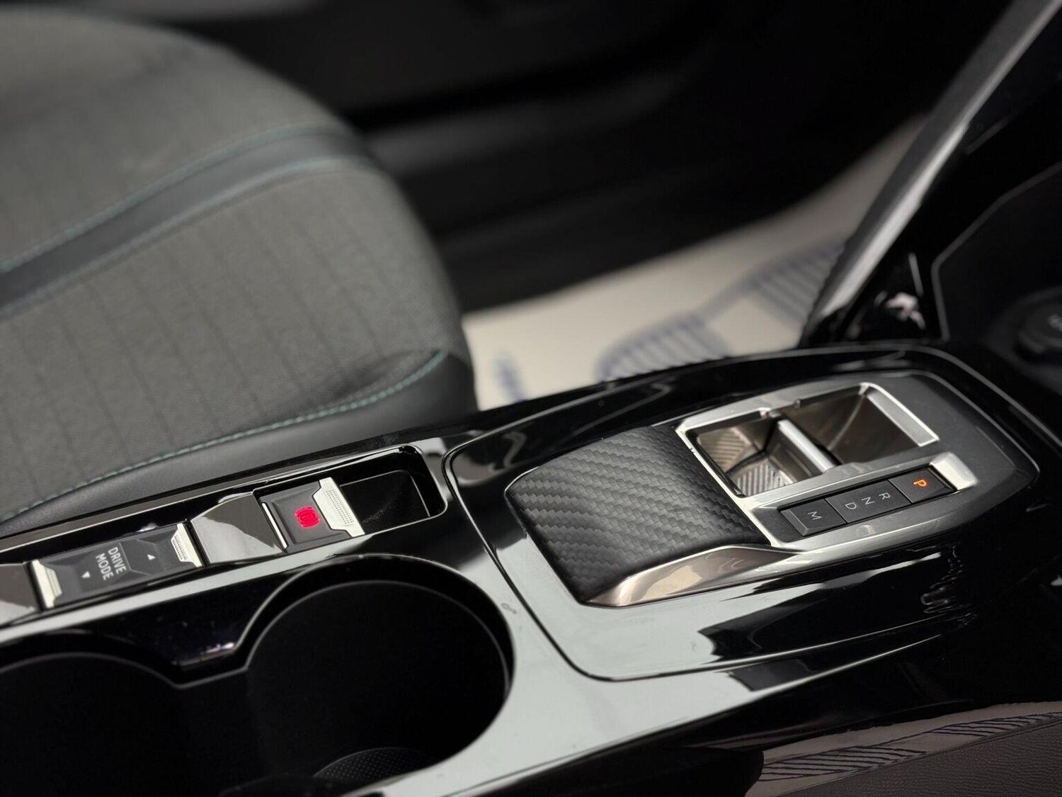 Used Peugeot 2008 2023 for sale - 76744221: Photo 41