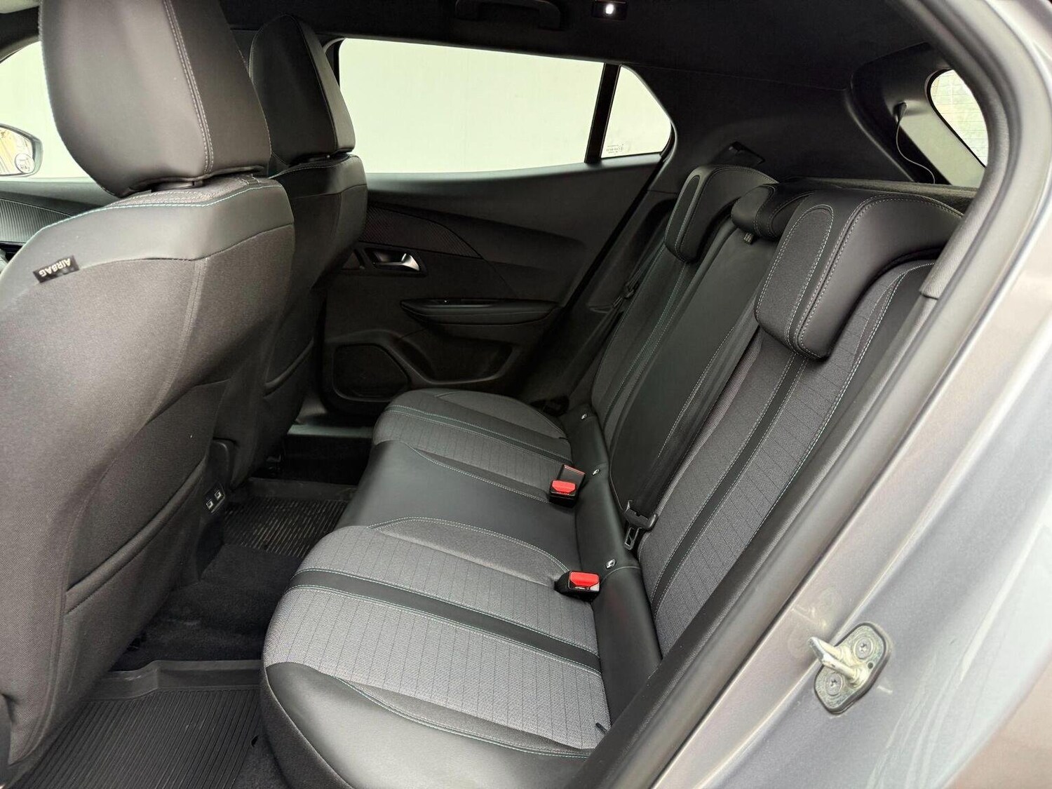 Used Peugeot 2008 2023 for sale - 76744221: Photo 52