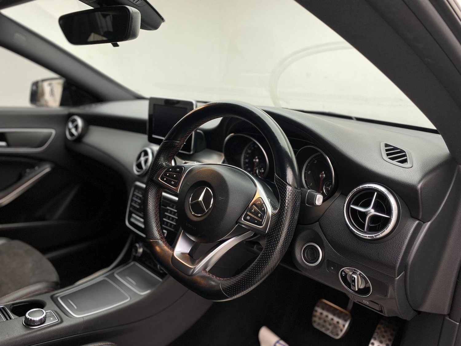 Used Mercedes-Benz CLA 2018 for sale - 76744240: Photo 5