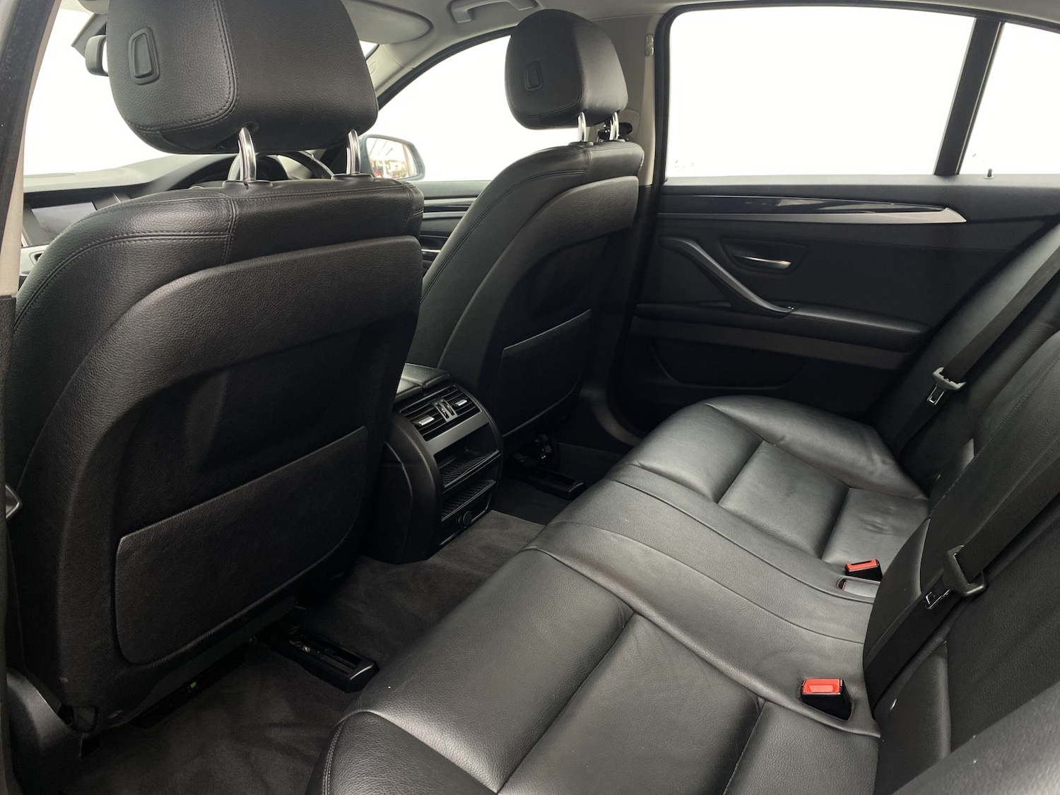 Used BMW 5 Series 2016 for sale - 76769803: Photo 44