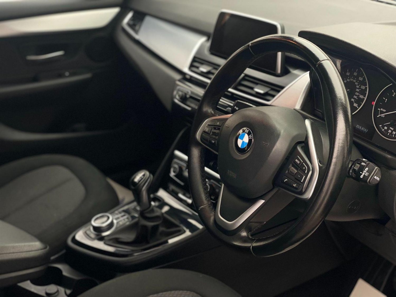 Used BMW 2 Series 2017 for sale - 76744262: Photo 2