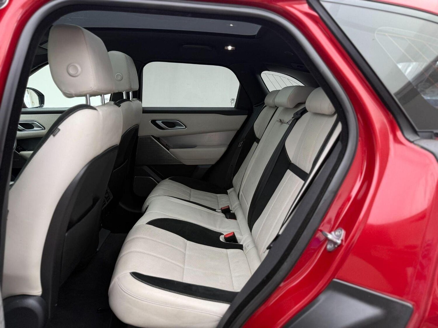 Used Land Rover Range Rover Velar 2021 for sale - 76744239: Photo 42