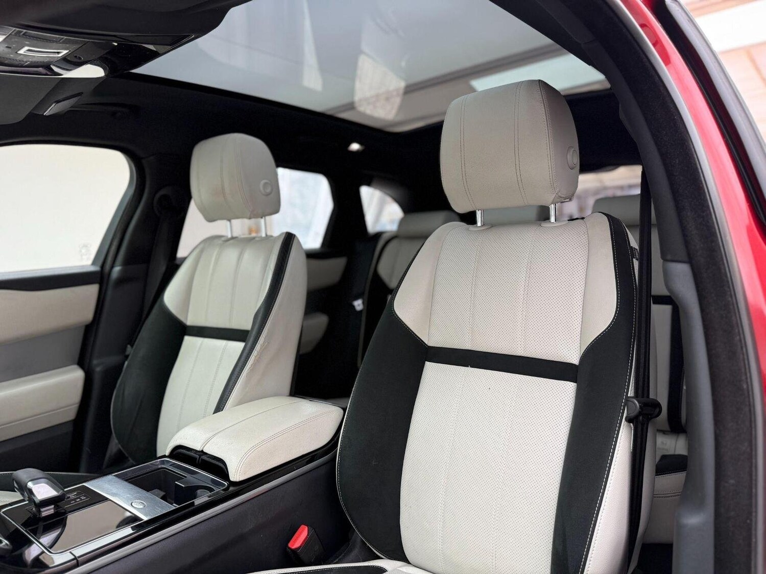 Used Land Rover Range Rover Velar 2021 for sale - 76744239: Photo 45