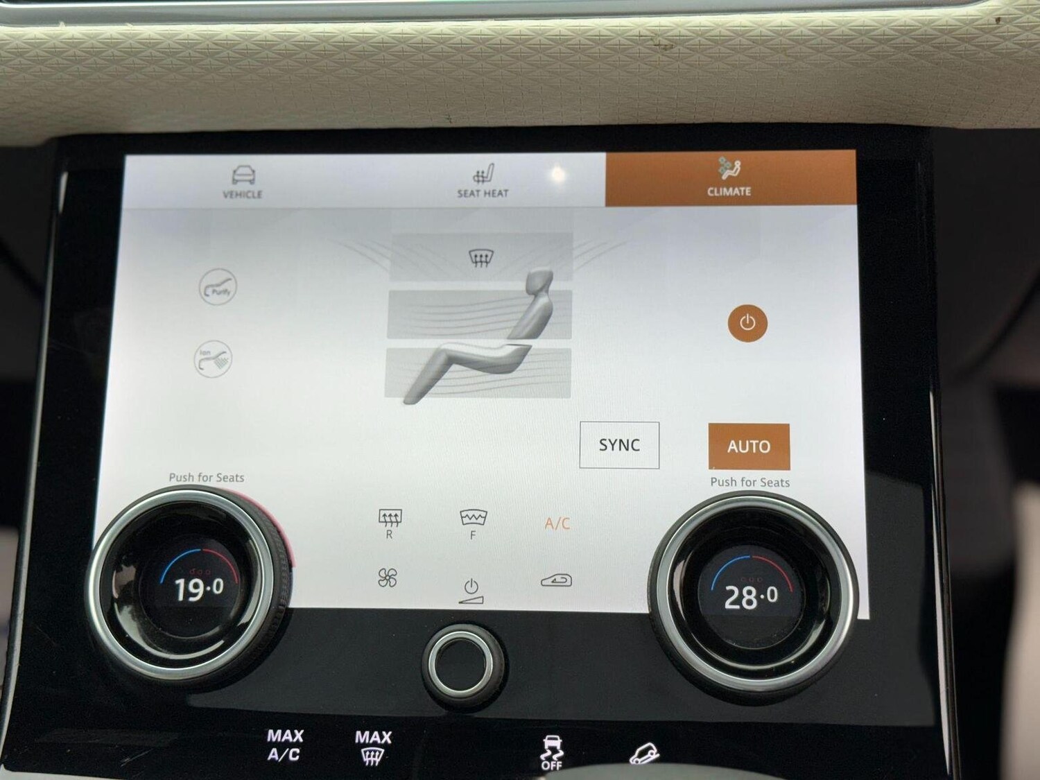 Used Land Rover Range Rover Velar 2021 for sale - 76744239: Photo 58