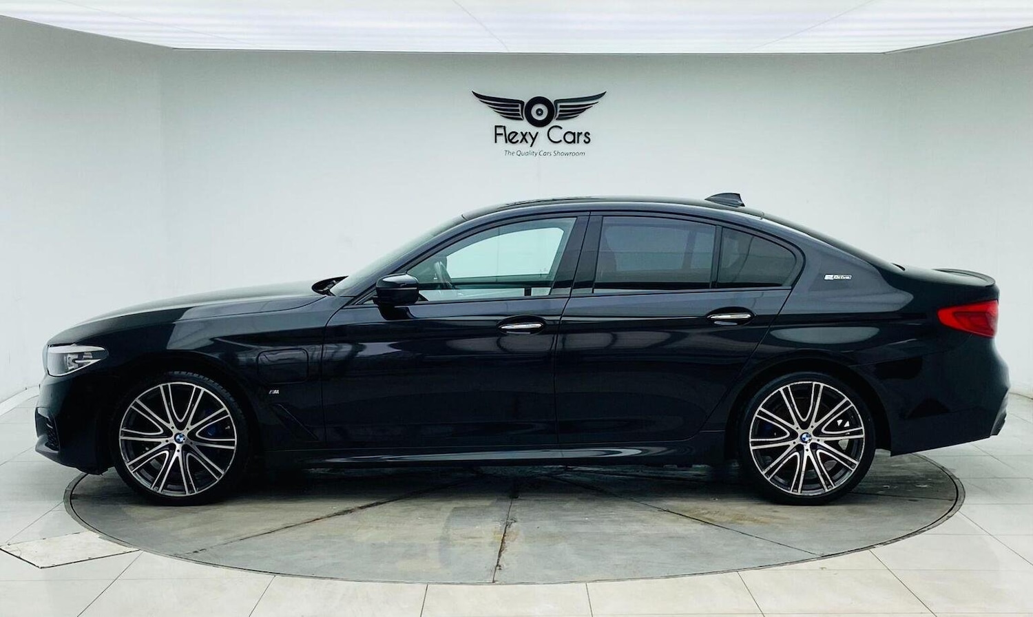 Used BMW 5 Series 2017 for sale - 76744167: Photo 17