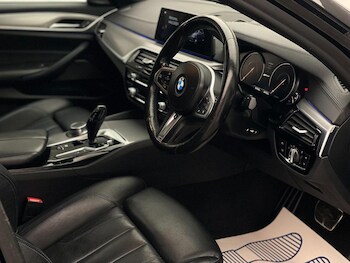 Used BMW 5 Series 2017 for sale - 76744167: Photo