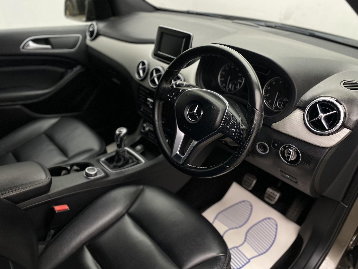 Used Mercedes-Benz B Class 2012 for sale - 76986811: Photo 38