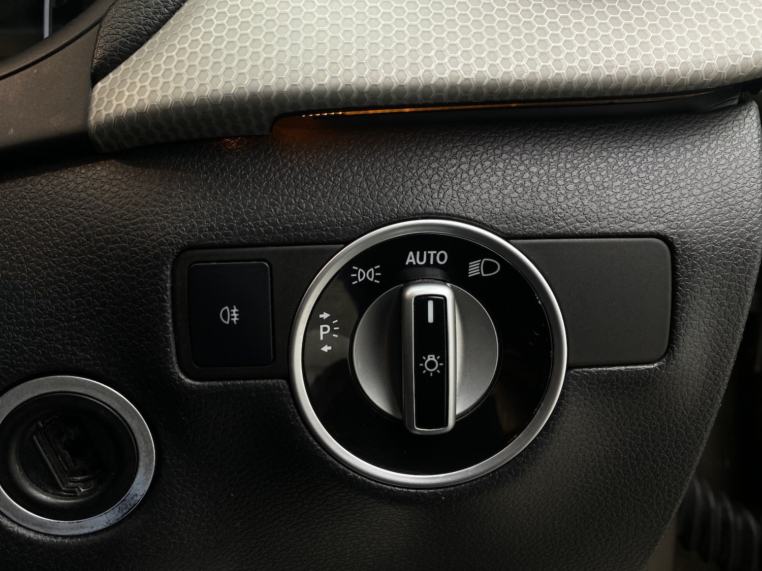 Used Mercedes-Benz B Class 2012 for sale - 76986811: Photo 53