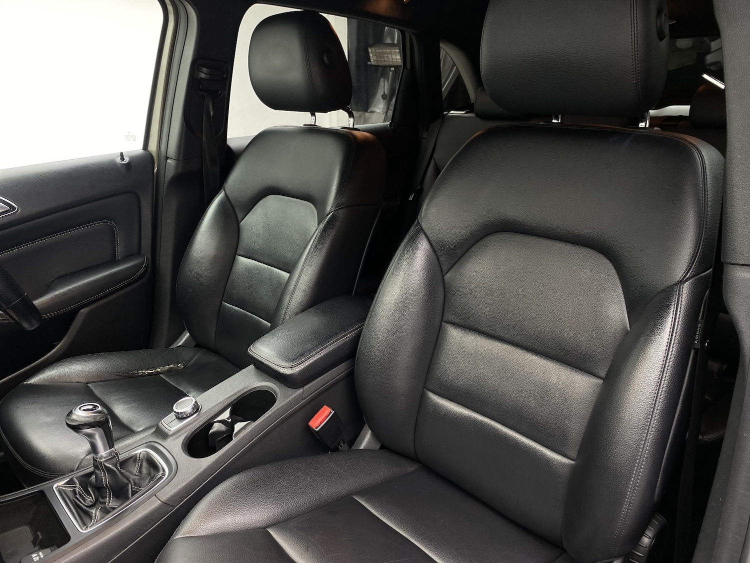 Used Mercedes-Benz B Class 2012 for sale - 76986811: Photo 6