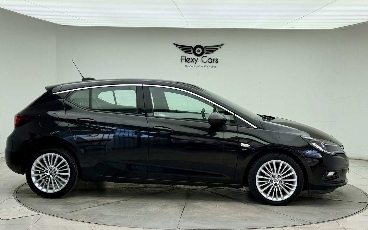 Used Vauxhall Astra 2016 for sale - 76941768: Photo 4