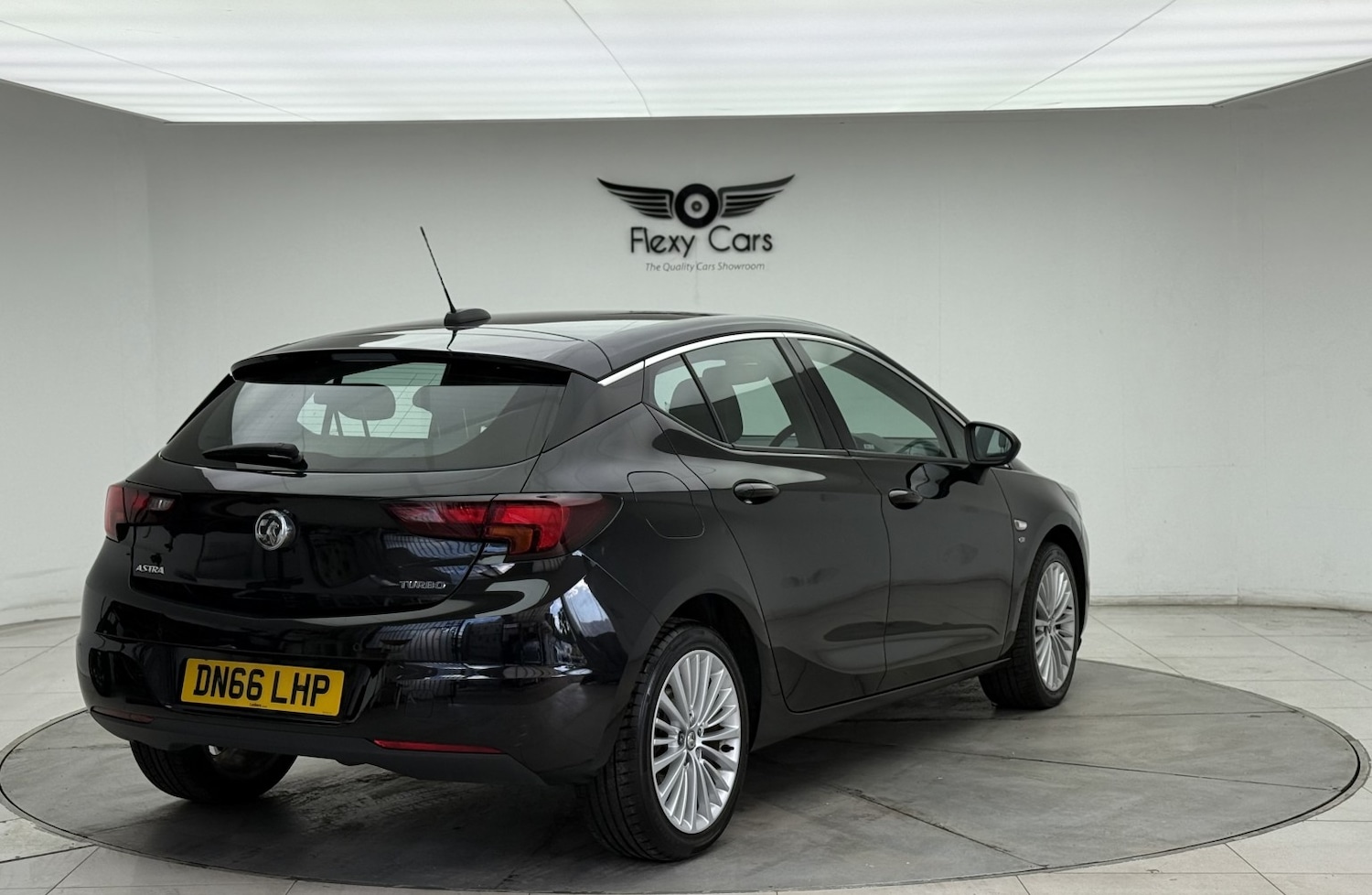 Used Vauxhall Astra 2016 for sale - 76941768: Photo 5