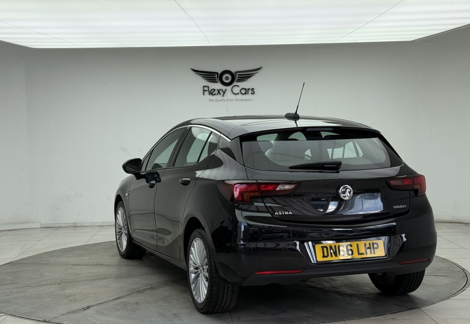 Used Vauxhall Astra 2016 for sale - 76941768: Photo 7