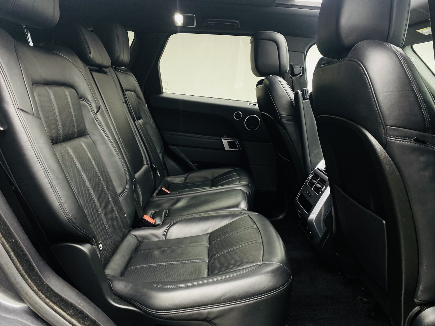 Used Land Rover Range Rover Sport 2018 for sale - 77508617: Photo 11