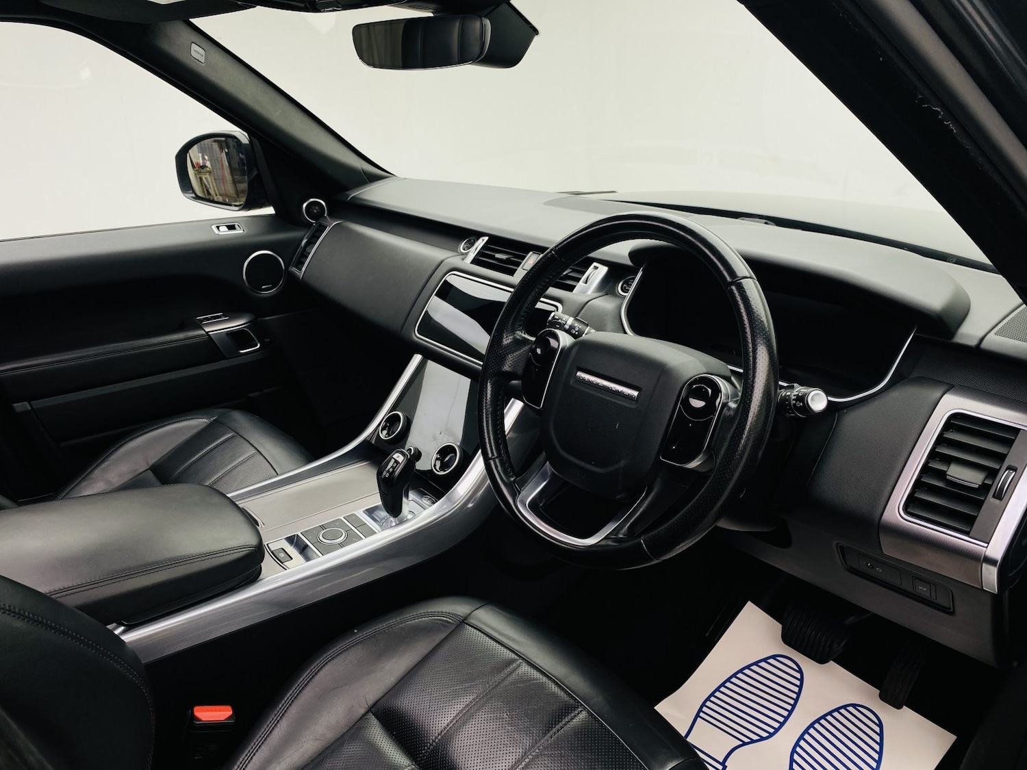 Used Land Rover Range Rover Sport 2018 for sale - 77508617: Photo 2