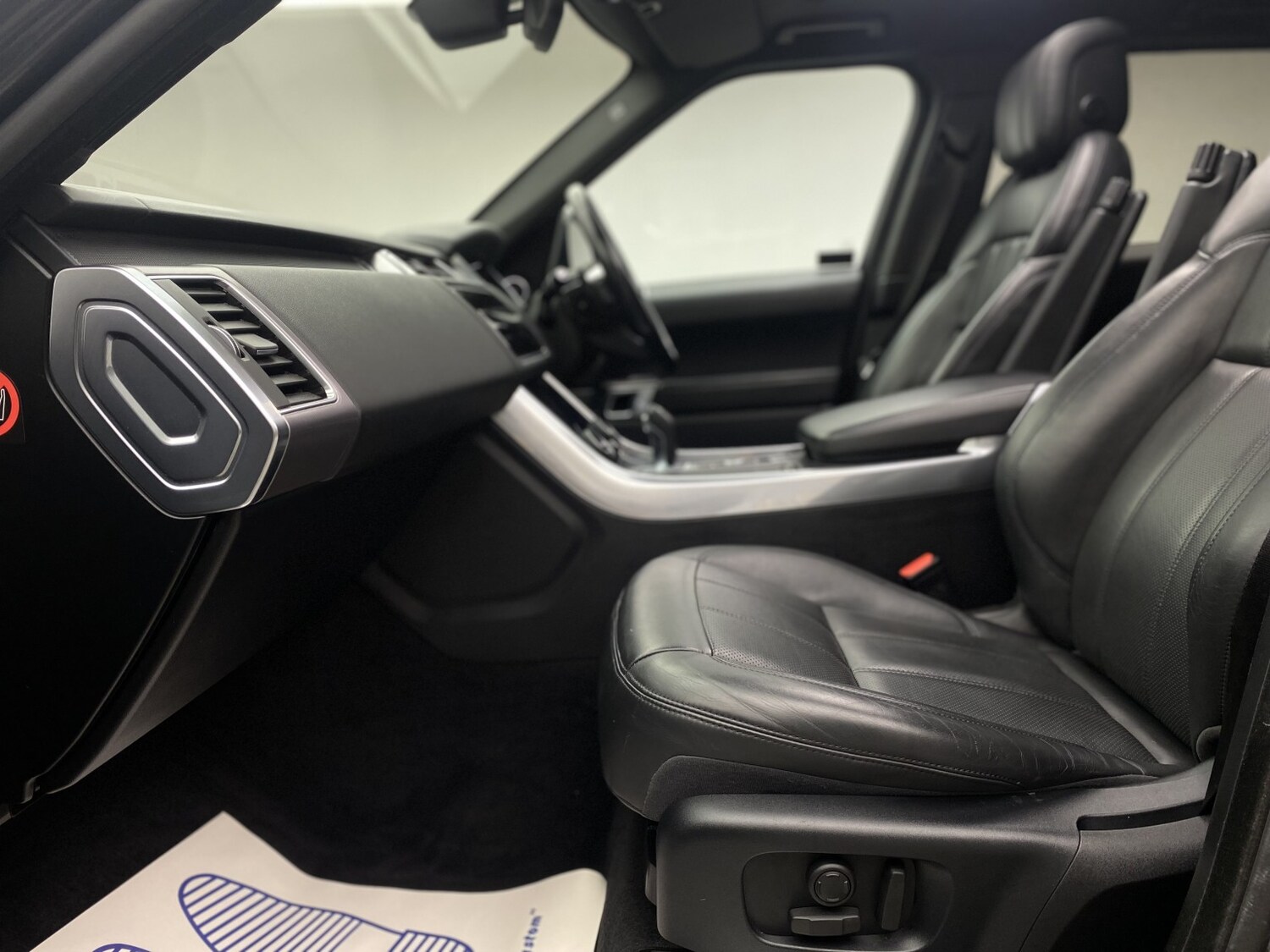 Used Land Rover Range Rover Sport 2018 for sale - 77508617: Photo 40