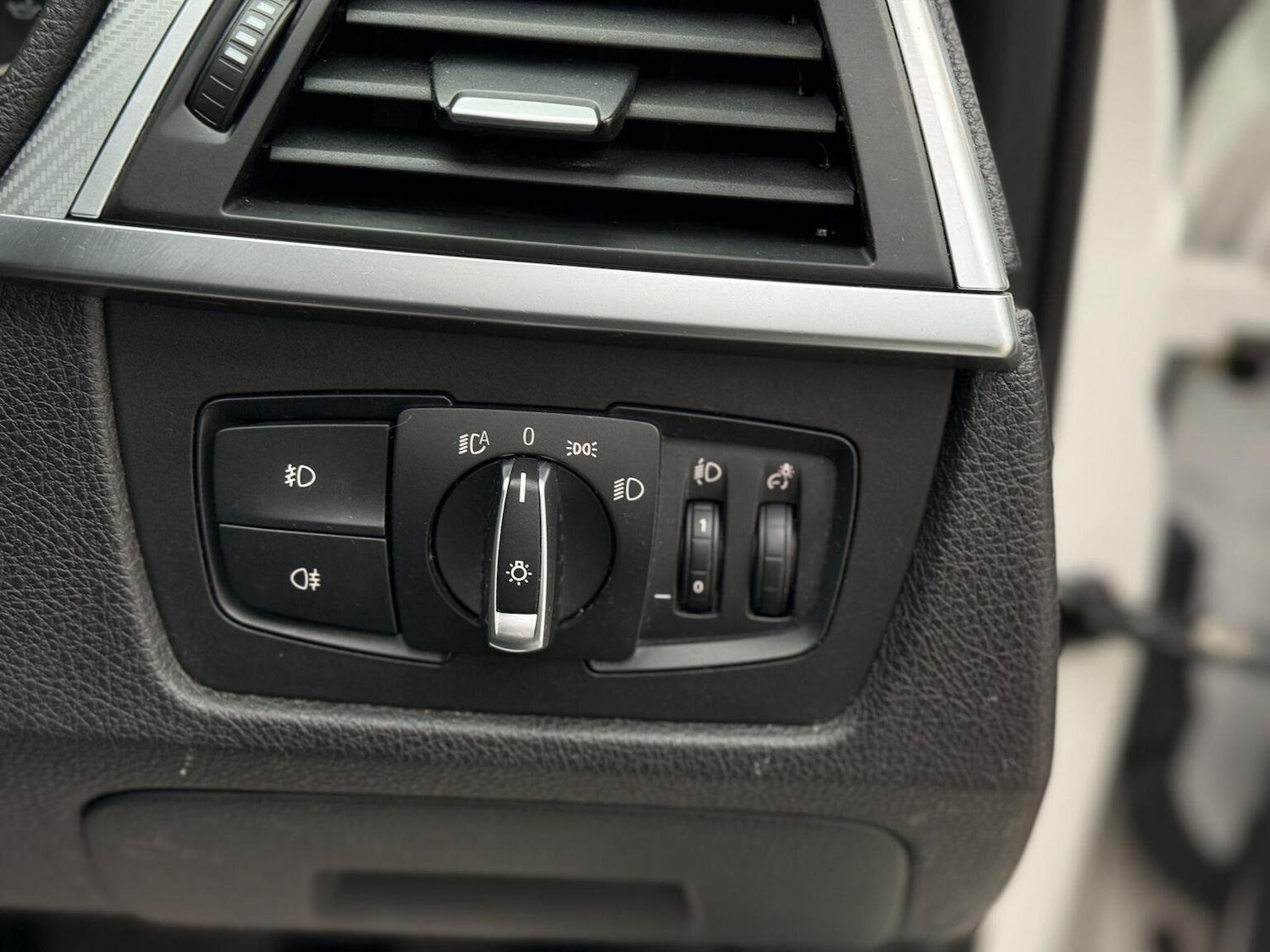 Used BMW 3 Series 2018 for sale - 76794688: Photo 39