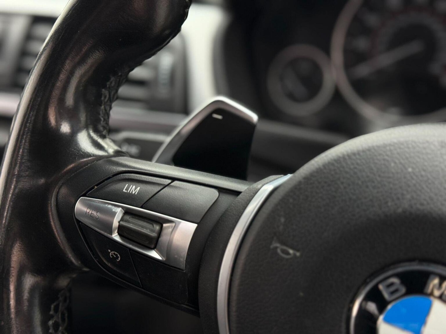 Used BMW 3 Series 2018 for sale - 76794688: Photo 42