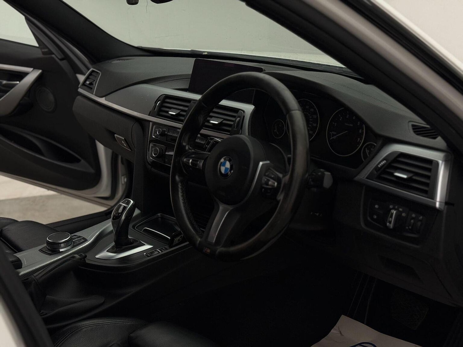 Used BMW 3 Series 2018 for sale - 76794688: Photo 43