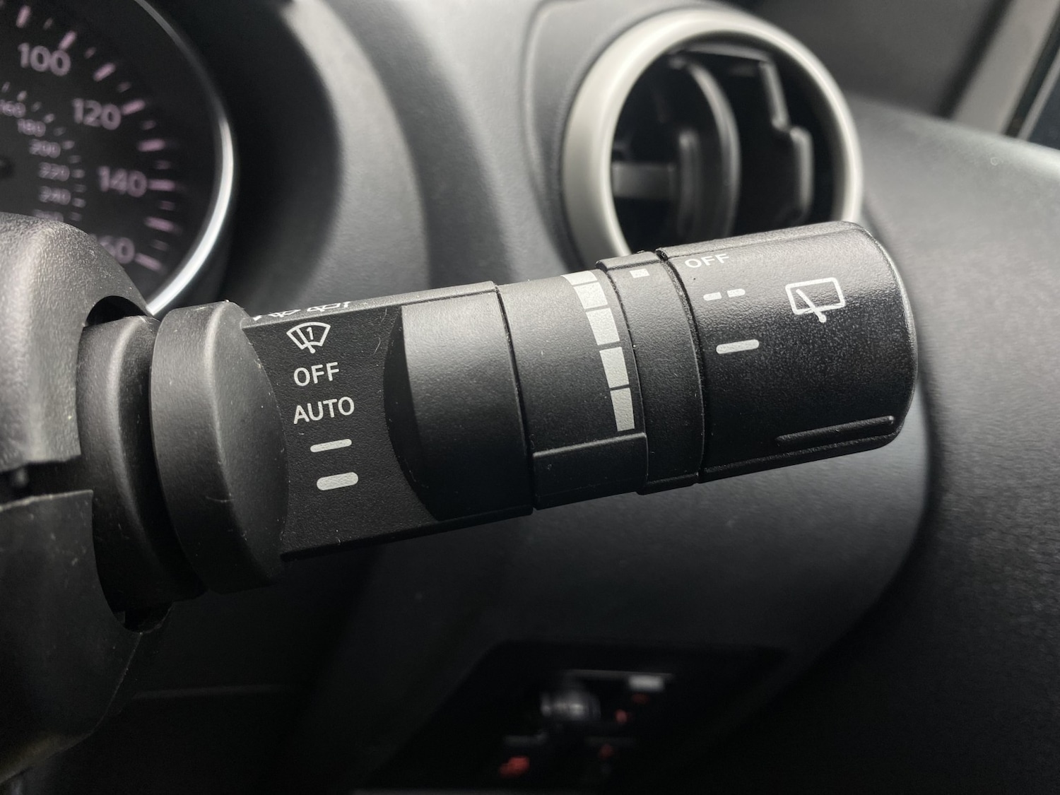 Used Nissan Qashqai 2012 for sale - 76986758: Photo 55