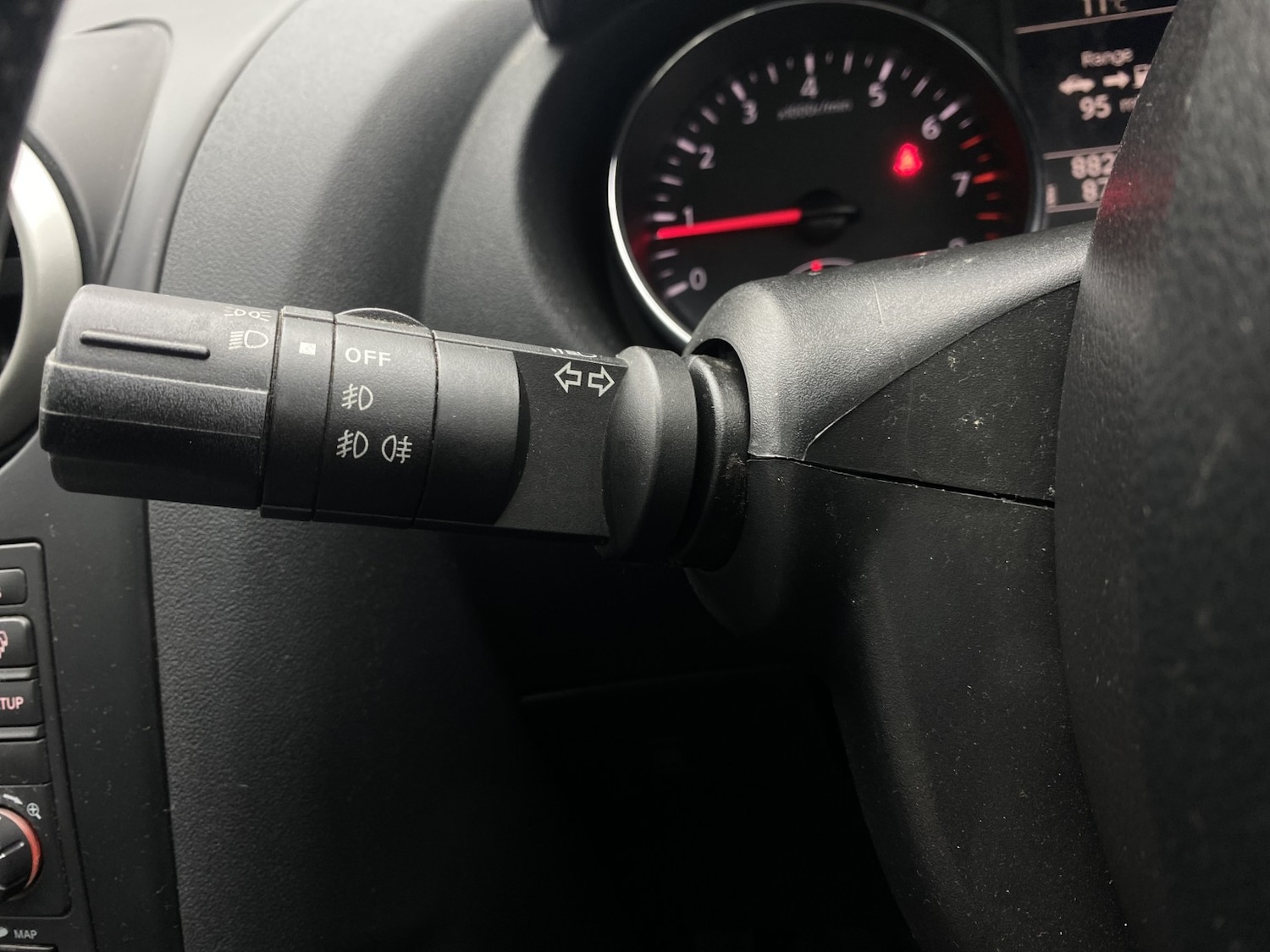 Used Nissan Qashqai 2012 for sale - 76986758: Photo 56