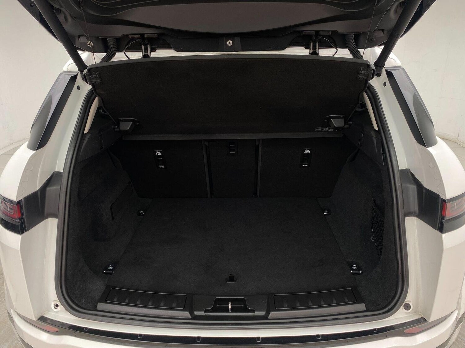 Used Land Rover Range Rover Evoque 2019 for sale - 76744185: Photo 50