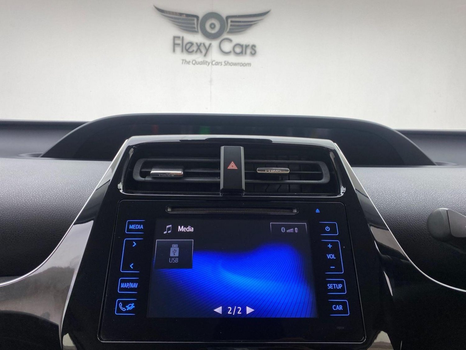 Used Toyota Prius 2017 for sale - 76744250: Photo 64