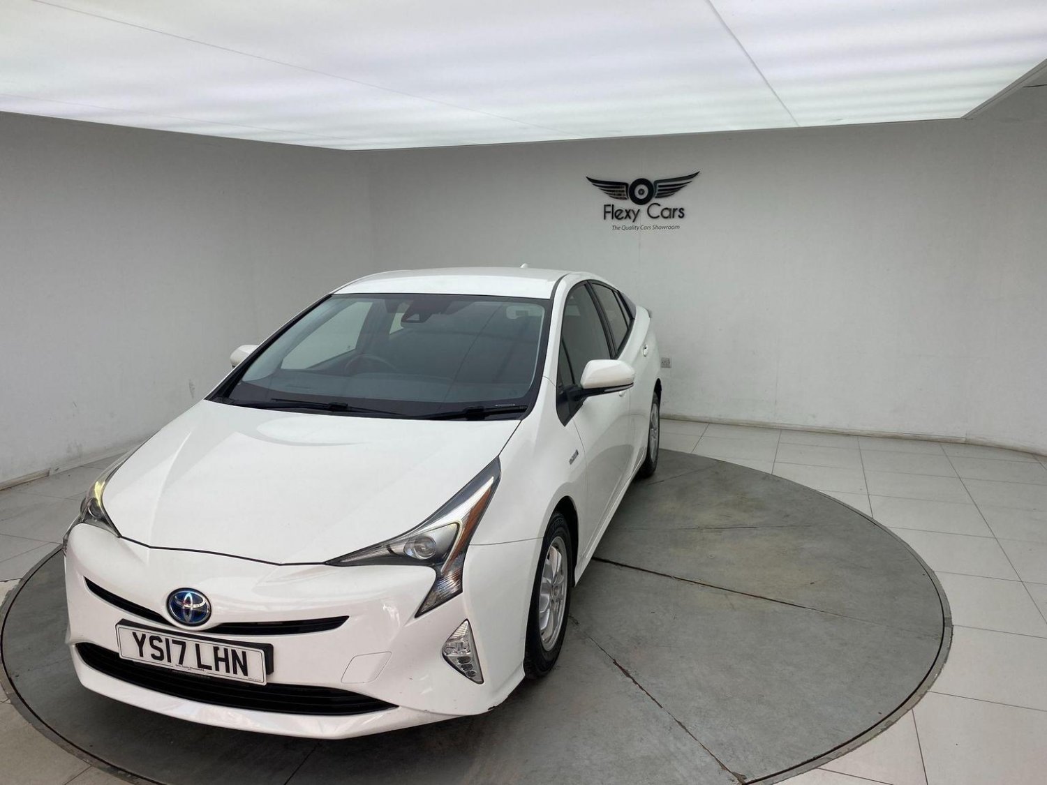 Used Toyota Prius 2017 for sale - 76744250: Photo 70