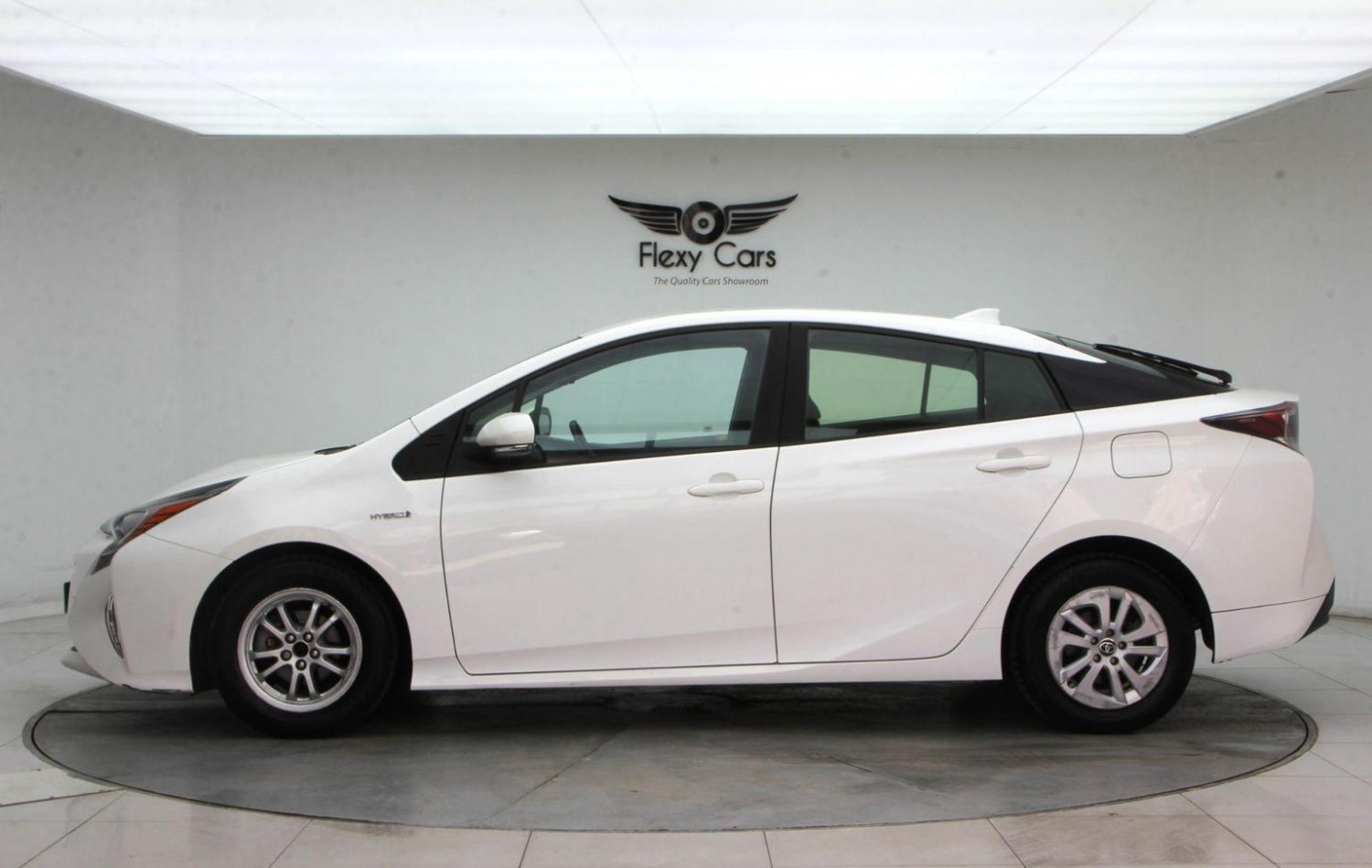 Used Toyota Prius 2017 for sale - 76744250: Photo 9