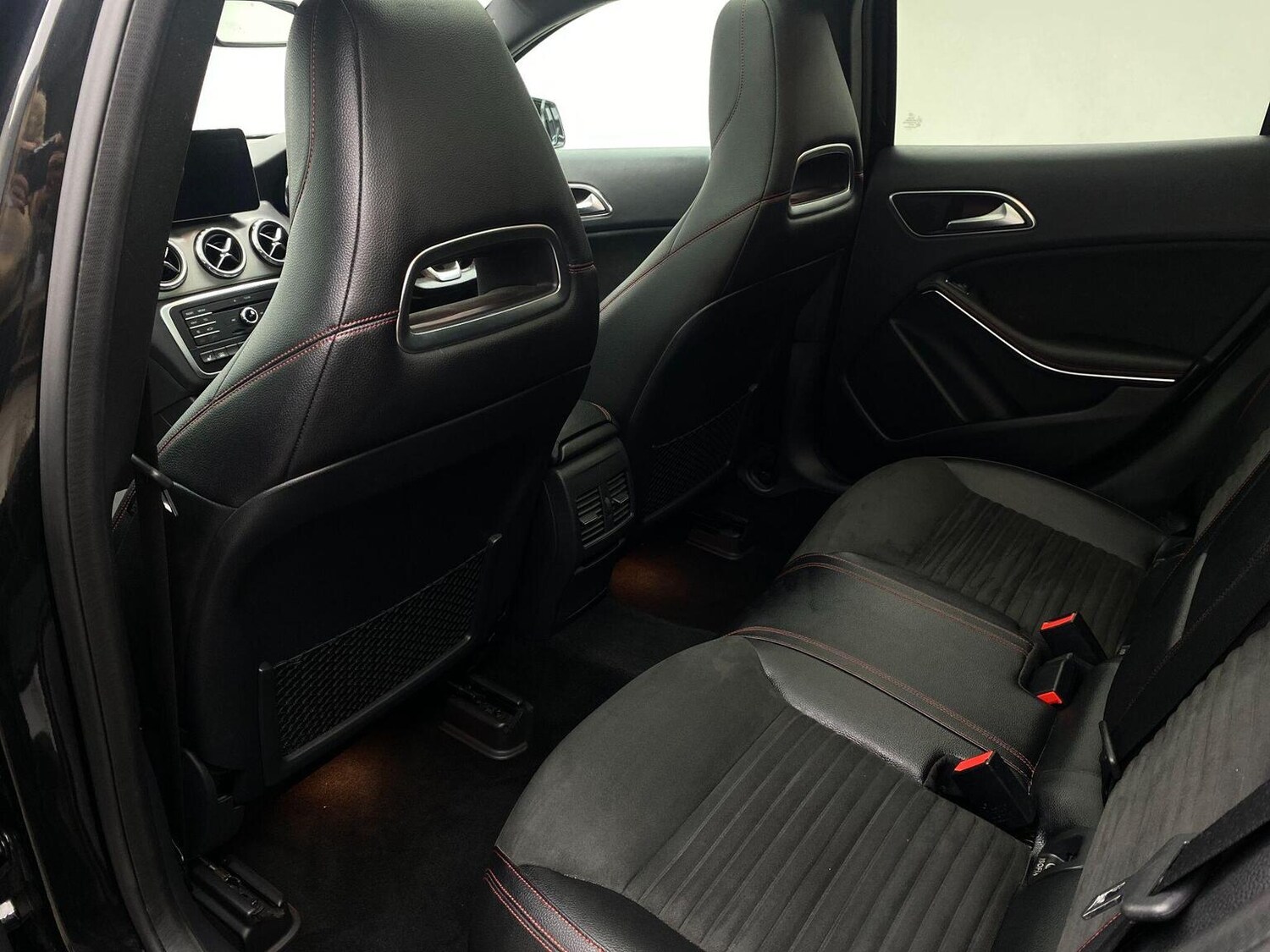 Used Mercedes-Benz GLA 2016 for sale - 76744151: Photo 33