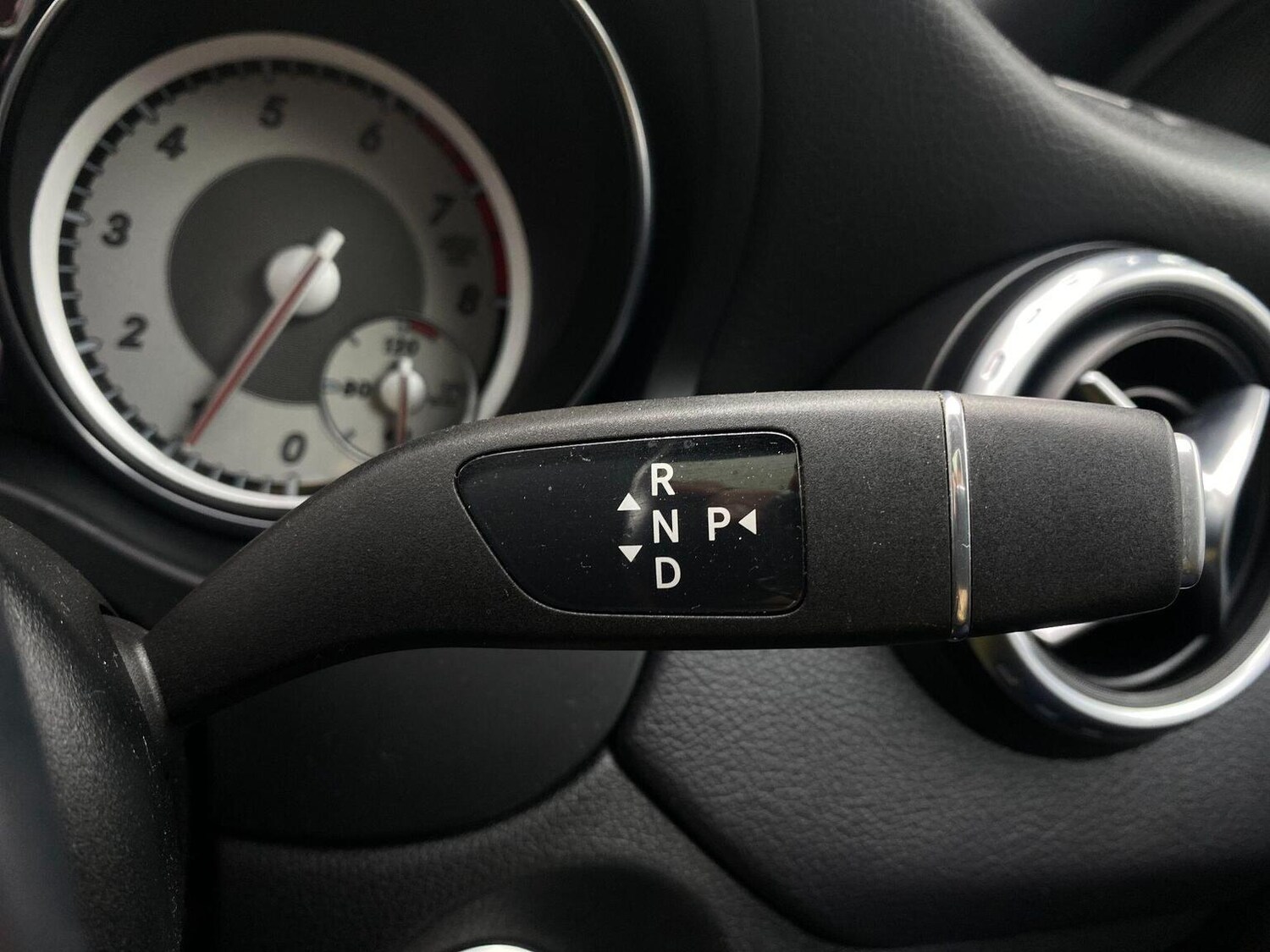 Used Mercedes-Benz GLA 2016 for sale - 76744151: Photo 43