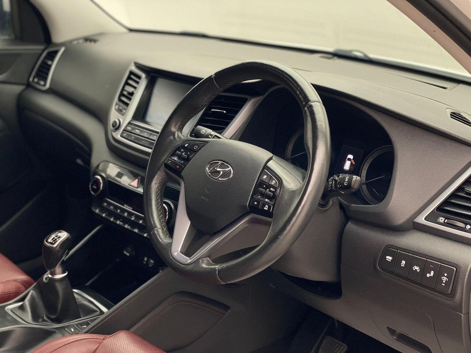 Used Hyundai TUCSON 2016 for sale - 76744186: Photo 2