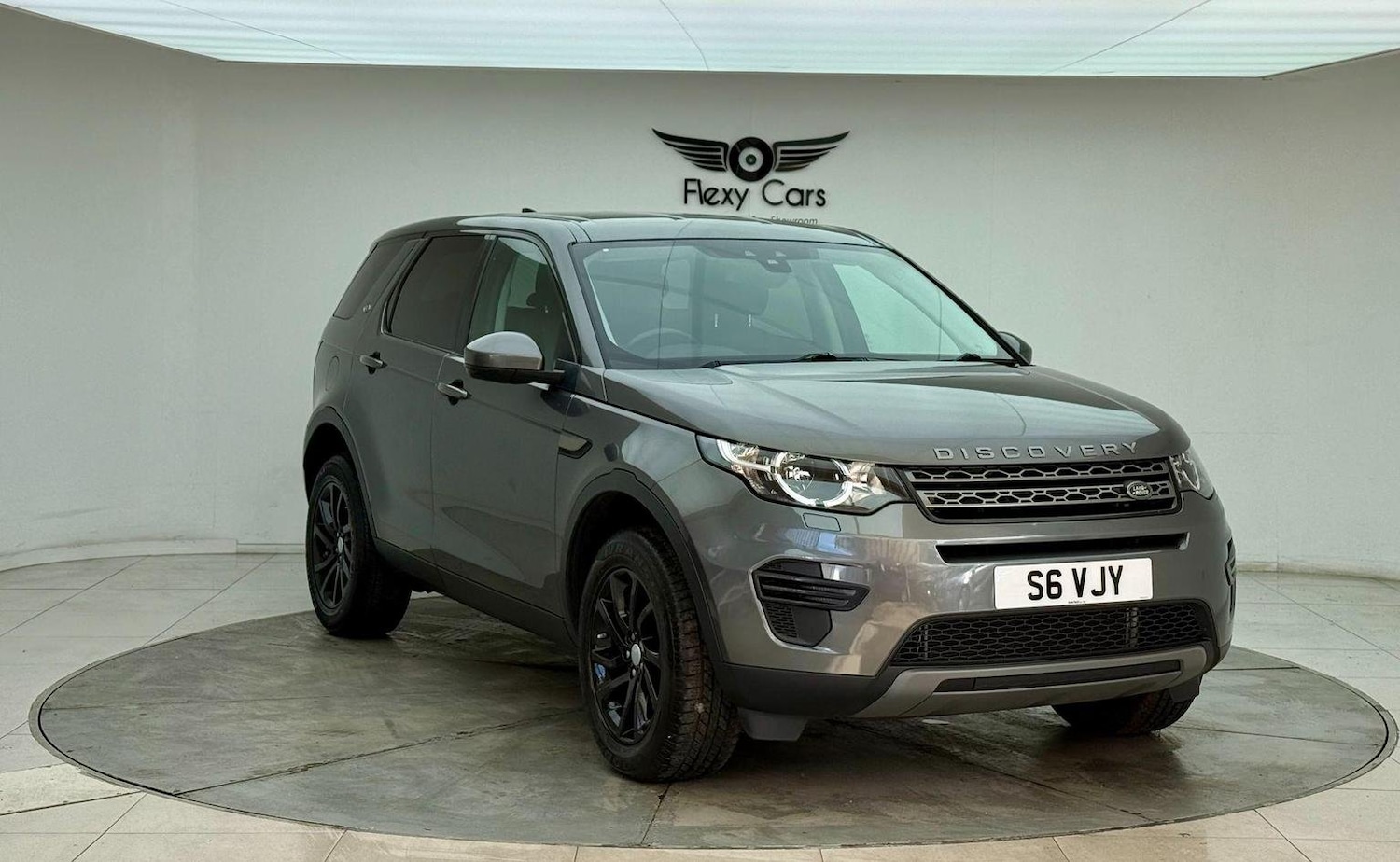 Used Land Rover Discovery Sport 2019 for sale - 76794533: Photo 1