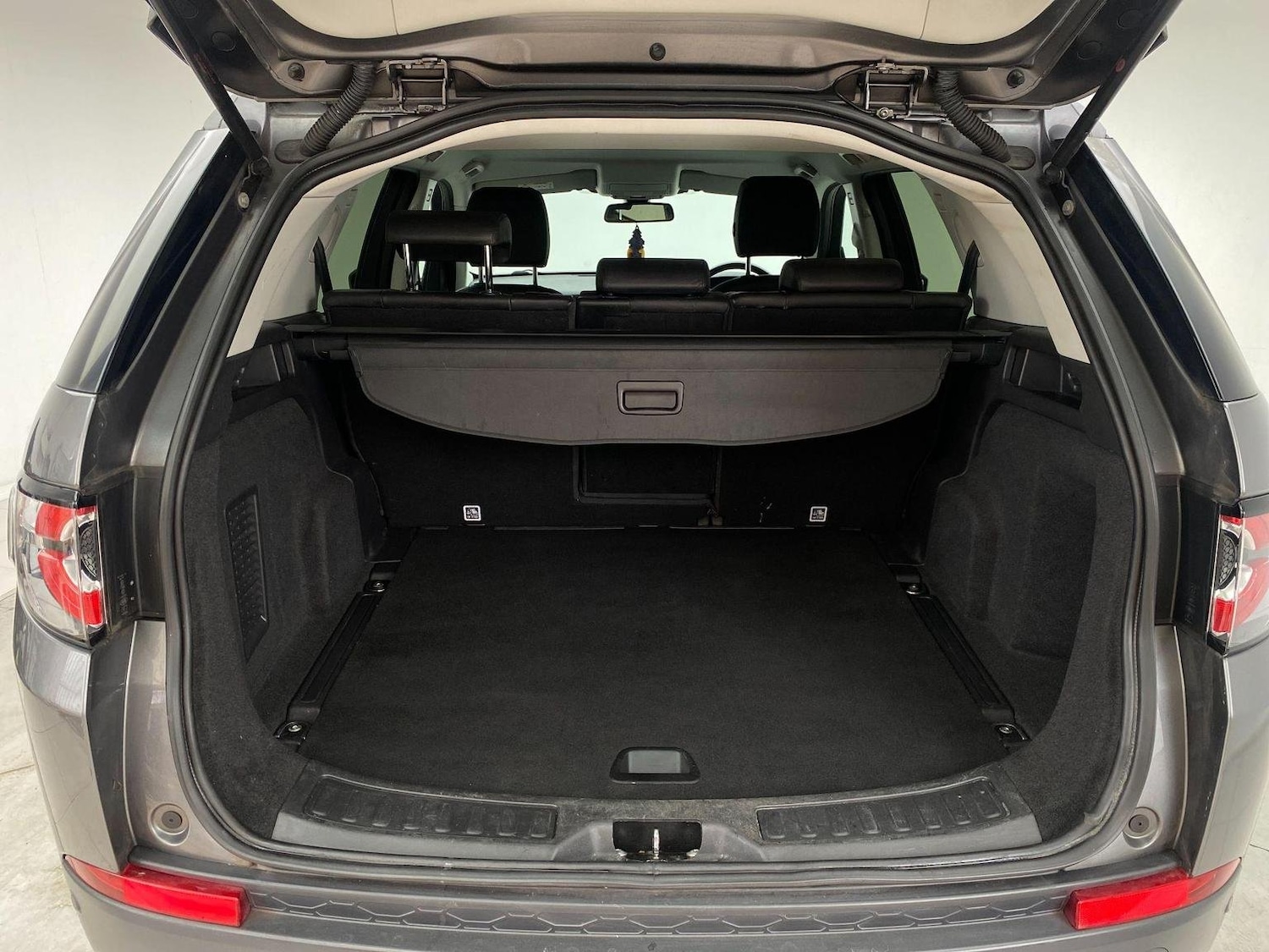 Used Land Rover Discovery Sport 2019 for sale - 76794533: Photo 13